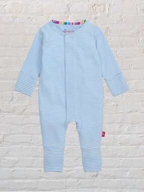 MAGNETIC ME candy stripe yarn dye
cloudstretch coverall
6-9M (16-19 LB)